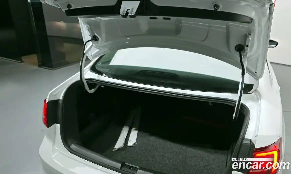 Volkswagen Jetta 2015 2.0 Автомат в Москве № 214996, фото 20