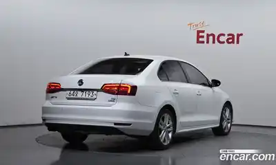 Volkswagen Jetta 2015 2.0 Автомат в Москве № 214996, миниатюра 2