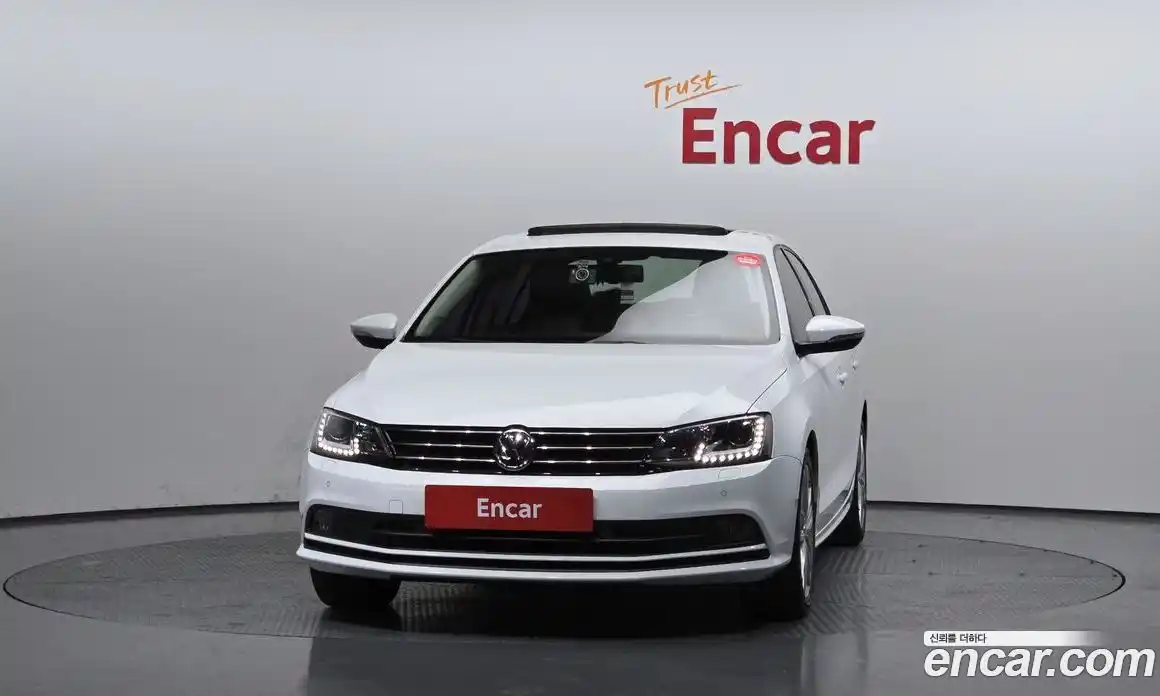 Volkswagen Jetta 2015 2.0 Автомат в Москве № 214996, фото 3