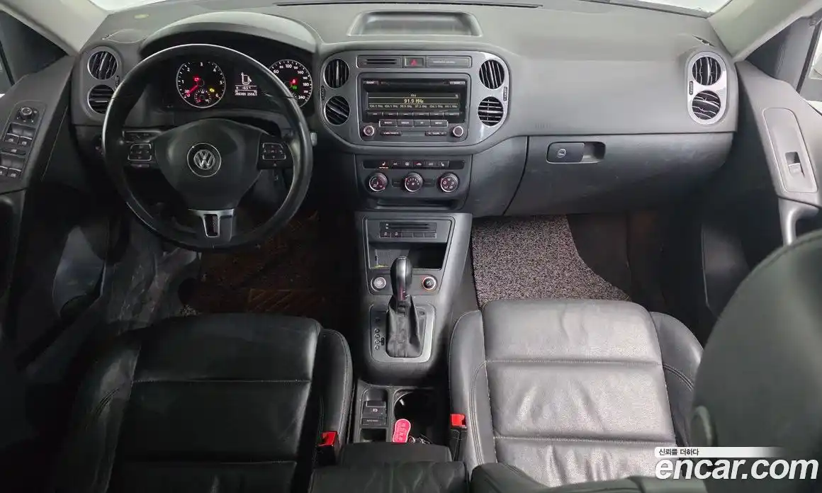 Volkswagen Tiguan 2016 2.0 Автомат в Москве № 215384, фото 7