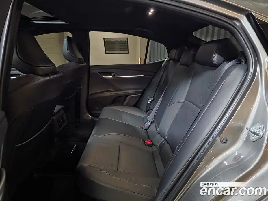 Toyota Camry 2025 2.5 Автомат в Москве № 215592, фото 16