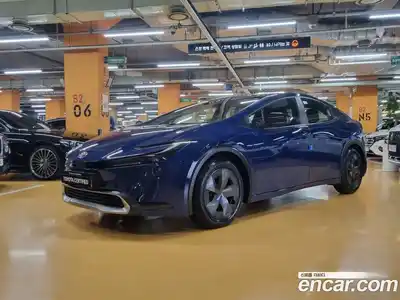 Toyota Prius, 2024