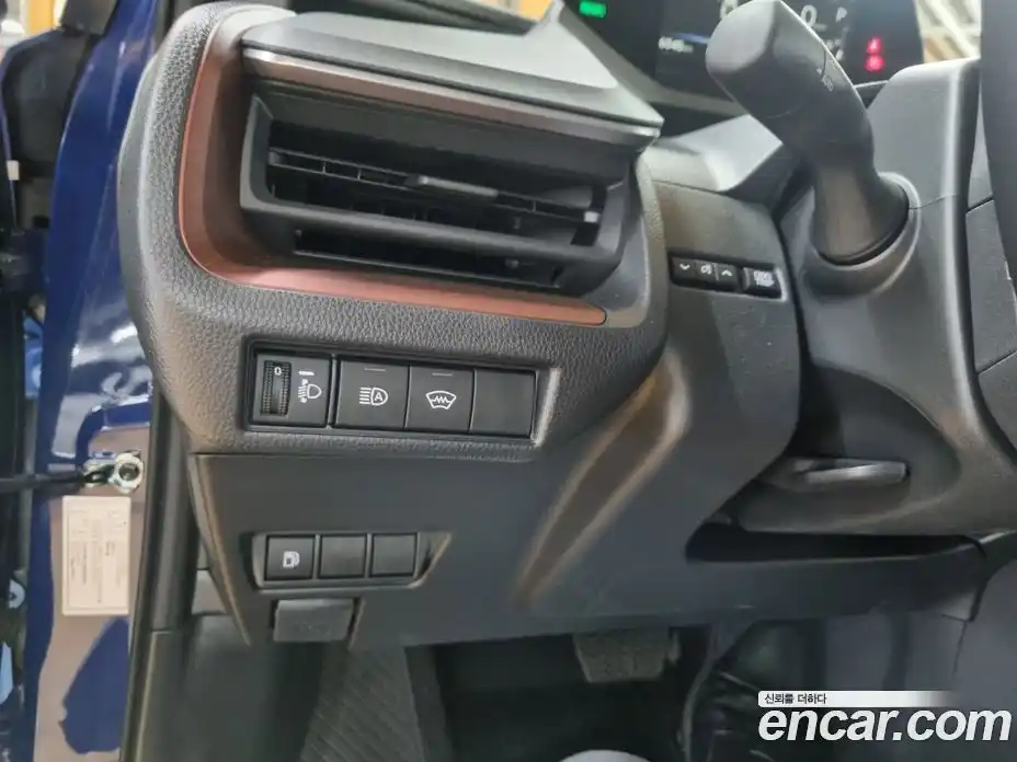 Toyota Prius 2024 2.0 Автомат в Москве № 215595, фото 16