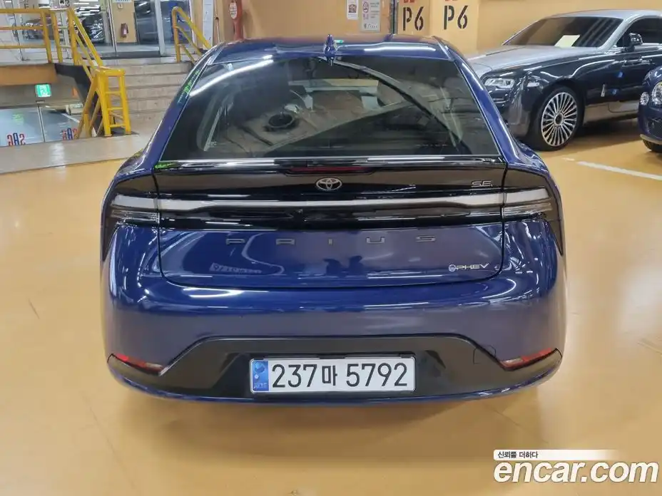 Toyota Prius 2024 2.0 Автомат в Москве № 215595, фото 3