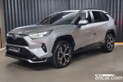 Toyota RAV4, 2024
