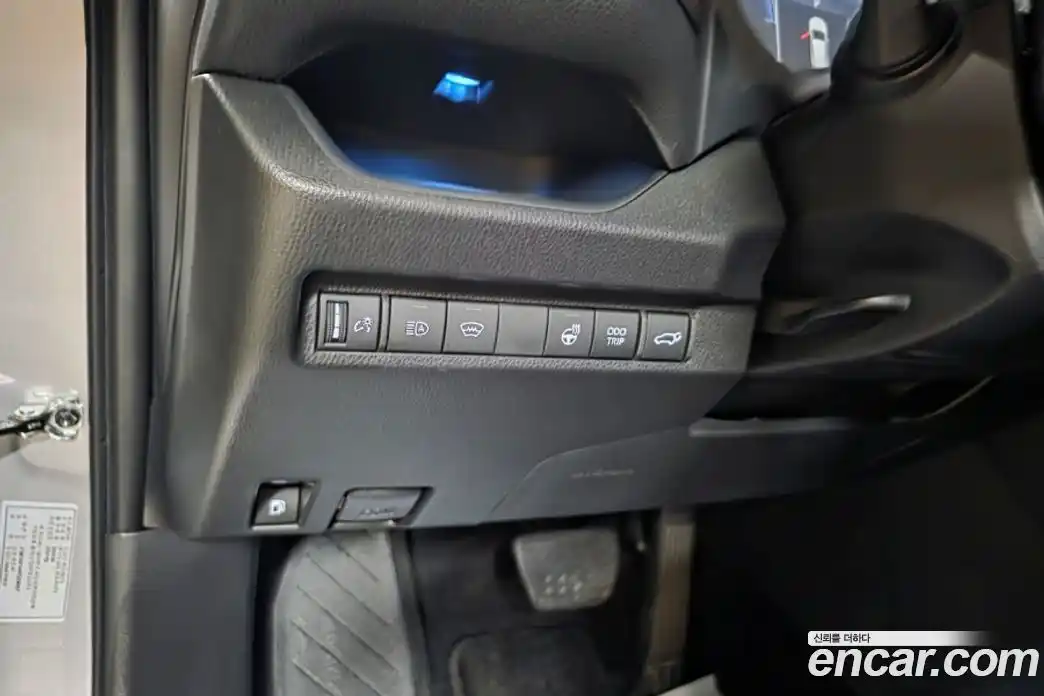 Toyota RAV4 2024 2.5 Автомат в Москве № 215600, фото 14