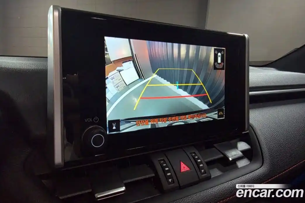 Toyota RAV4 2024 2.5 Автомат в Москве № 215600, фото 17