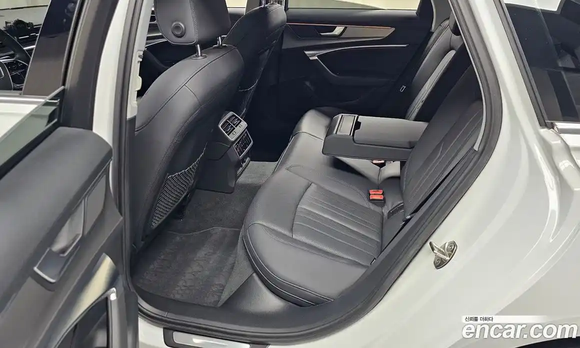 Audi A6 2020 2.0 Автомат в Москве № 229665, фото 12