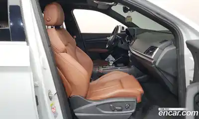 Audi Q5 2023 2.0 Автомат в Москве № 229773, миниатюра 11