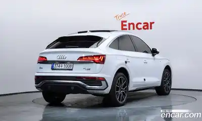 Audi Q5 2023 2.0 Автомат в Москве № 229773, миниатюра 2