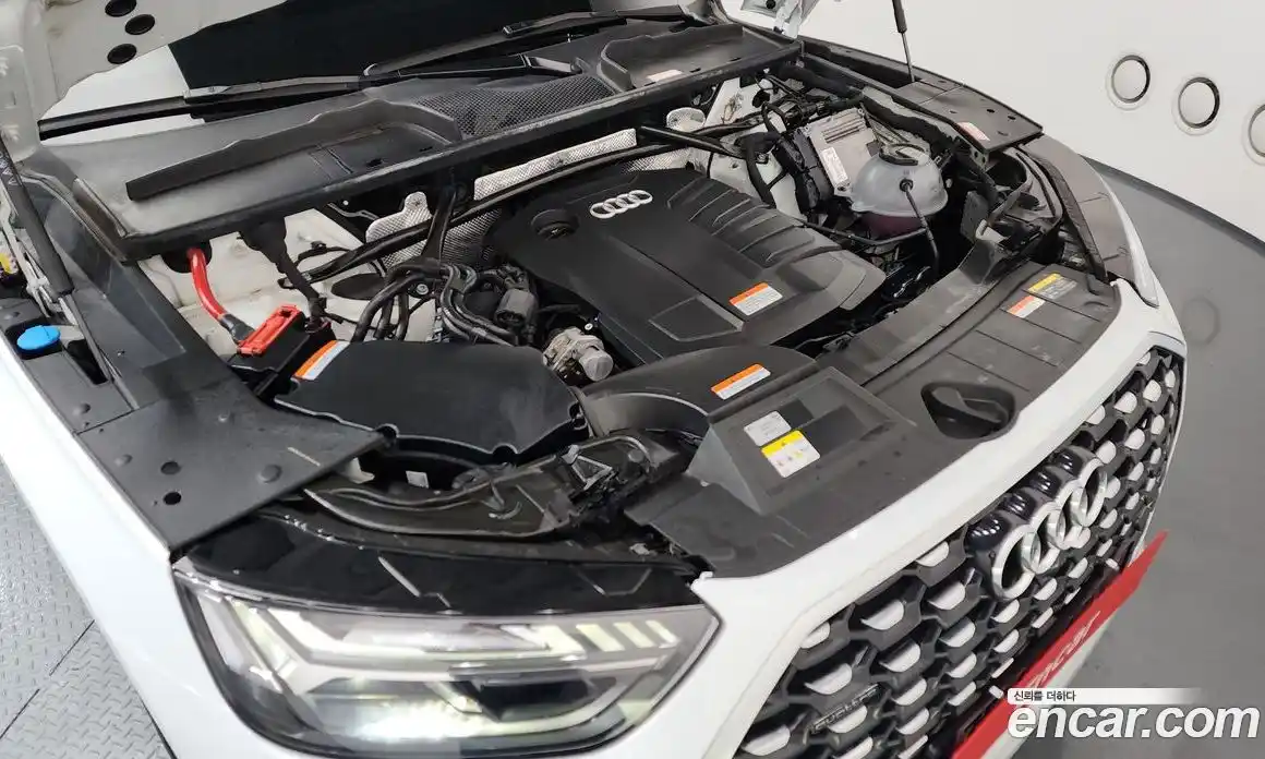 Audi Q5 2023 2.0 Автомат в Москве № 229773, фото 6