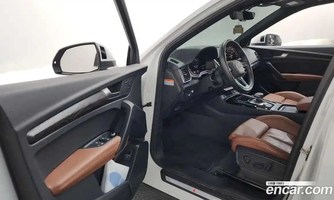 Audi Q5 2023 2.0 Автомат в Москве № 229773, фото 10