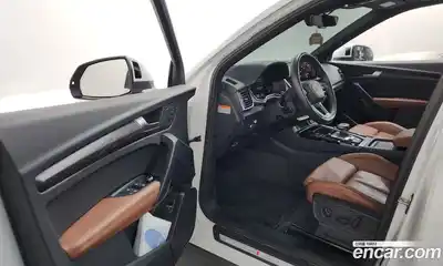 Audi Q5 2023 2.0 Автомат в Москве № 229773, миниатюра 10