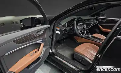 Audi A6 2023 2.0 Автомат в Москве № 229932, миниатюра 11