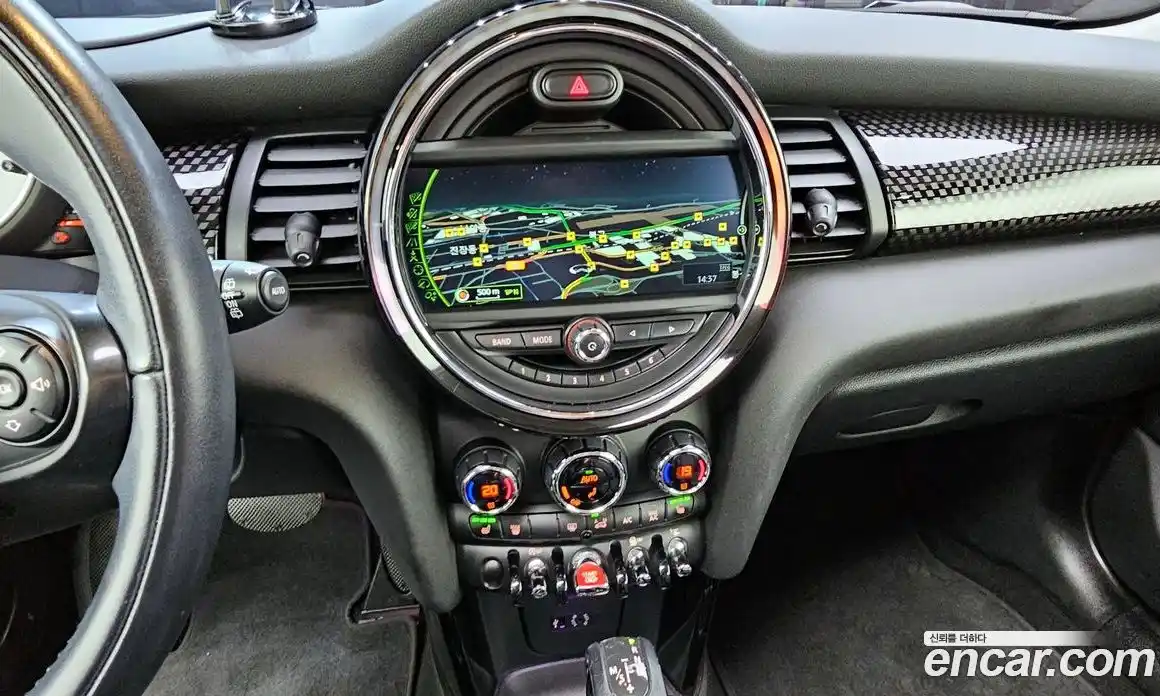 Mini Cooper 2017 2.0 Автомат в Москве № 231435, фото 15