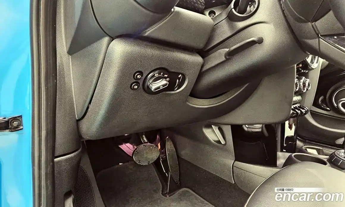 Mini Cooper 2017 2.0 Автомат в Москве № 231435, фото 16