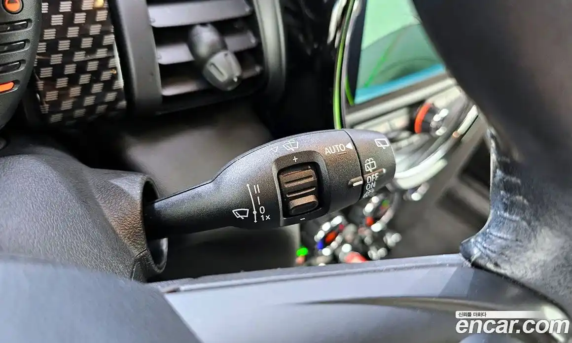 Mini Cooper 2017 2.0 Автомат в Москве № 231435, фото 17