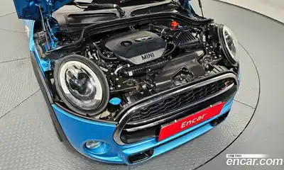Mini Cooper 2017 2.0 Автомат в Москве № 231435, миниатюра 6