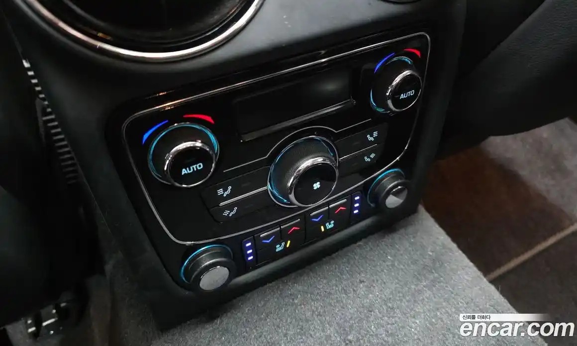 Jaguar XJ 2016 3.0 Автомат в Москве № 256062, фото 18