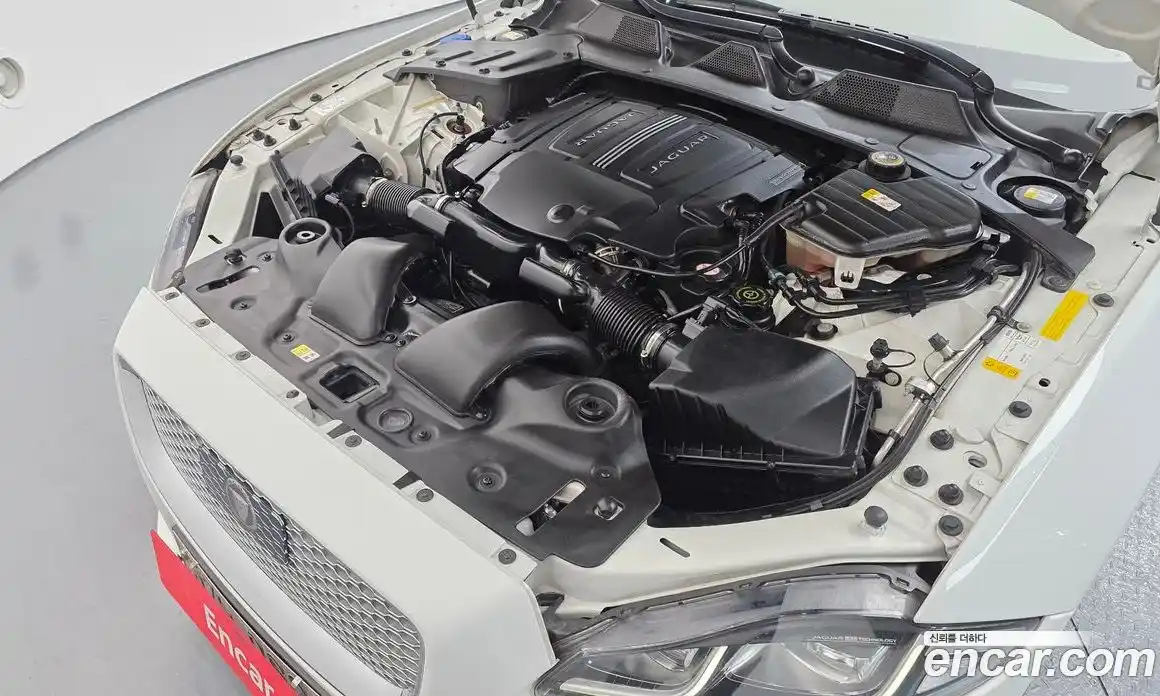 Jaguar XJ 2016 3.0 Автомат в Москве № 256062, фото 6