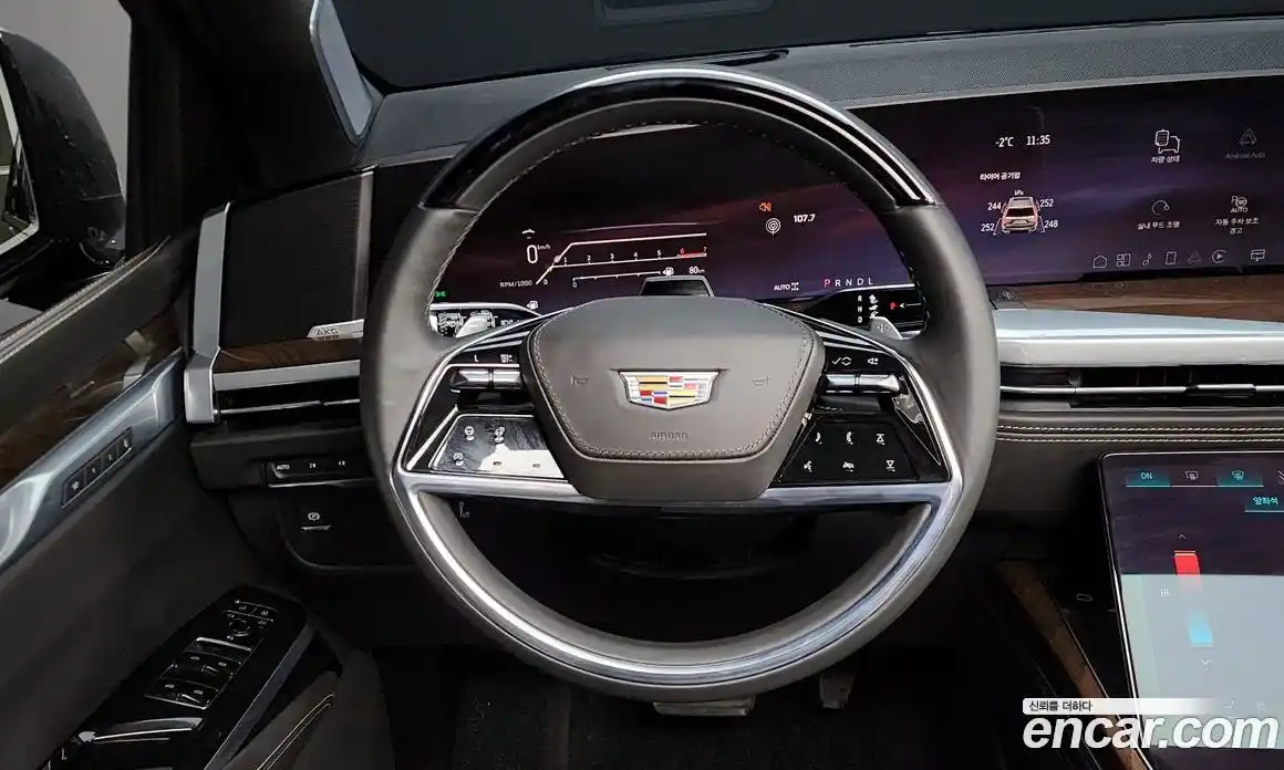 Cadillac Escalade 2025 6.2 Автомат в Москве № 256358, фото 13