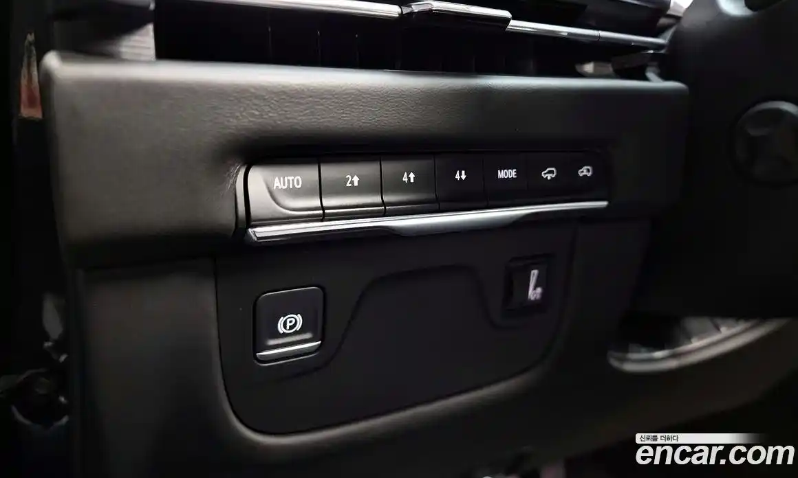 Cadillac Escalade 2025 6.2 Автомат в Москве № 256358, фото 16