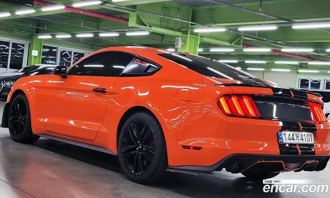 Ford Mustang 2017 2.3 Автомат в Москве № 282084, фото 6