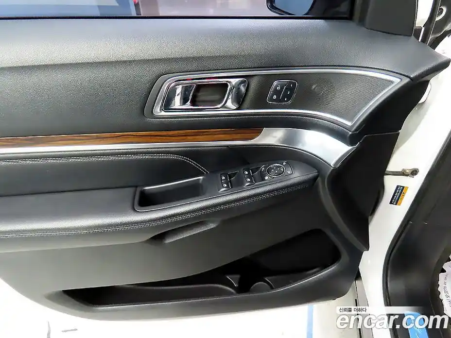 Ford Explorer 2016 2.3 Автомат в Москве № 282134, фото 18