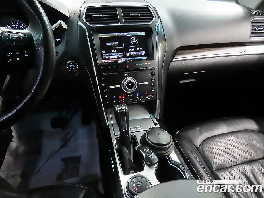 Ford Explorer 2016 2.3 Автомат в Москве № 282134, фото 10