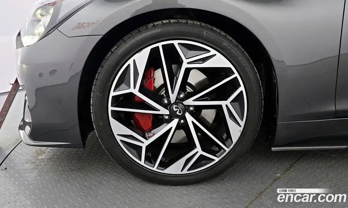 Infiniti Q70 2015 3.7 Автомат в Москве № 284134, фото 5