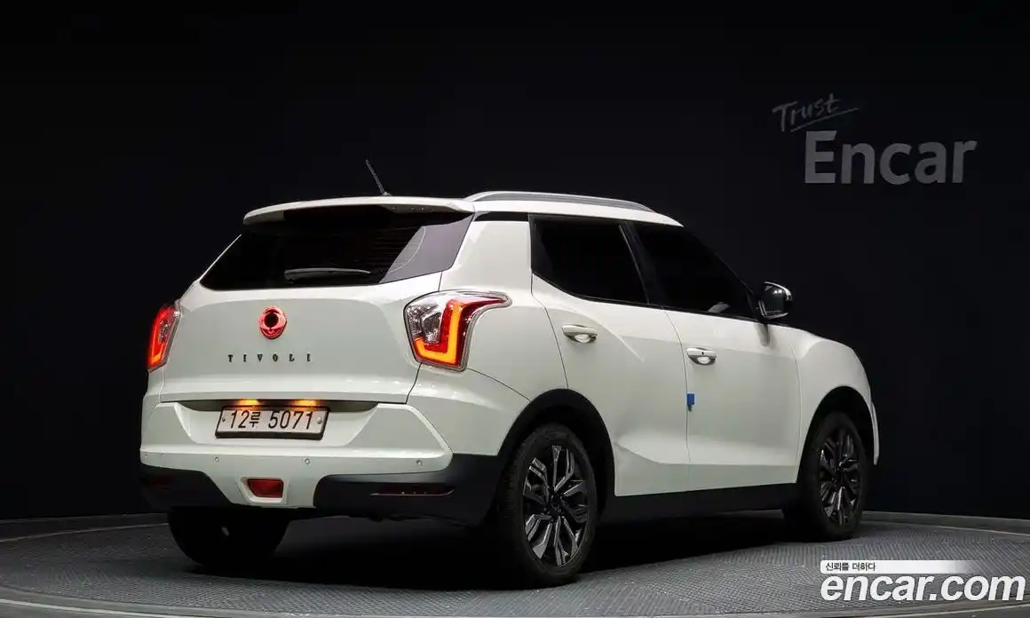 SsangYong TIBOLI 2018 1.6 Автомат в Москве № 28582, фото 2