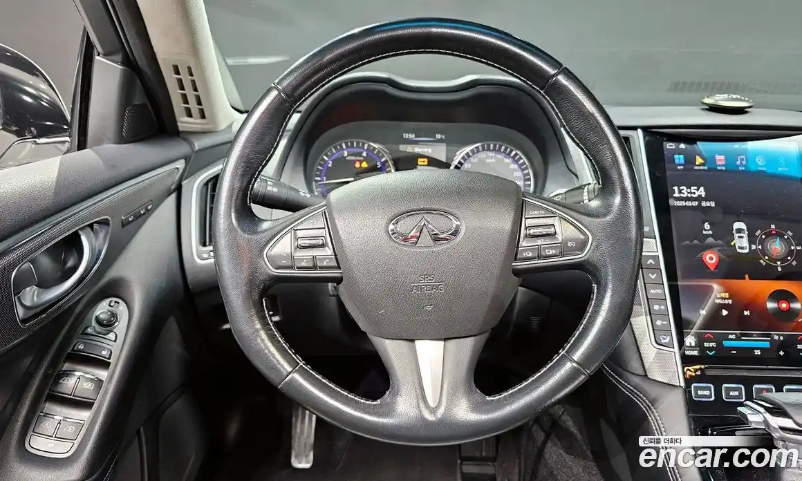 Infiniti Q50 2014 2.1 Автомат в Москве № 294393, фото 14