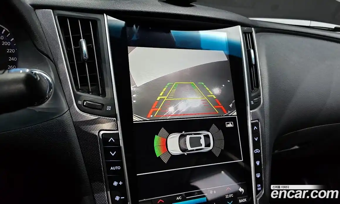 Infiniti Q50 2014 2.1 Автомат в Москве № 294393, фото 16