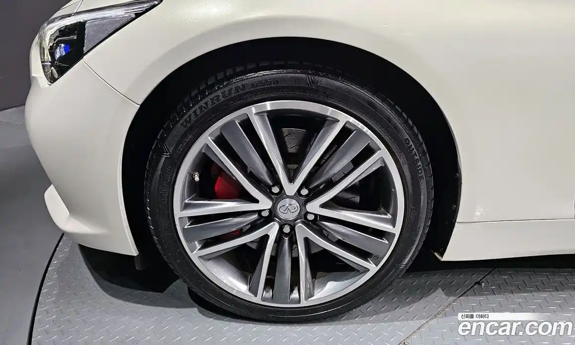 Infiniti Q50 2014 2.1 Автомат в Москве № 294393, фото 5