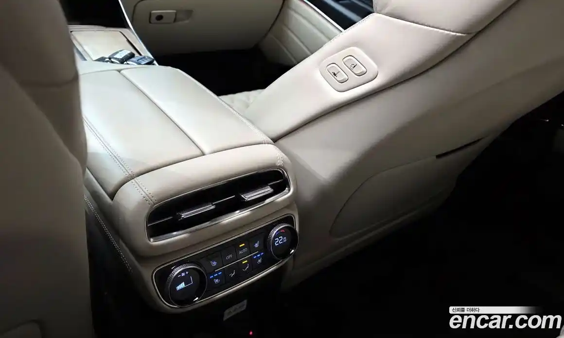 Genesis GV80 2021 3.0 Автомат в Москве № 309387, фото 18