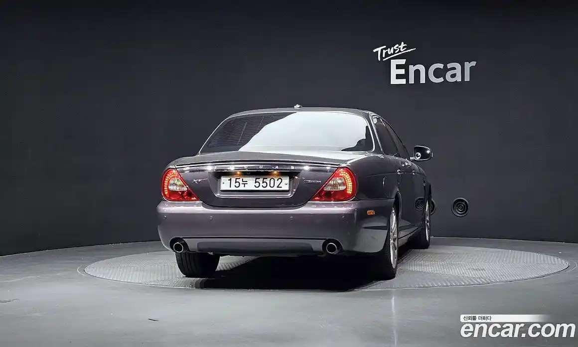 Jaguar XJ 2008 2.7 Автомат в Москве № 320225, фото 4