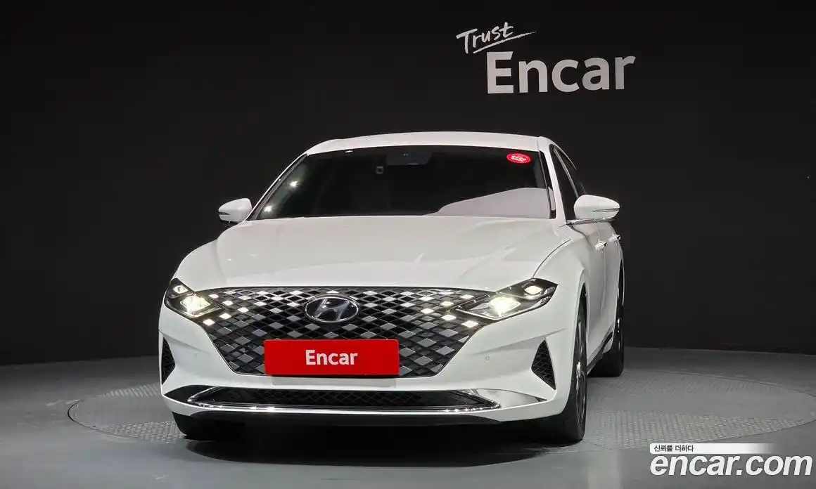 Hyundai Grandeur 2022 2.5 Автомат в Москве № 320627, фото 3