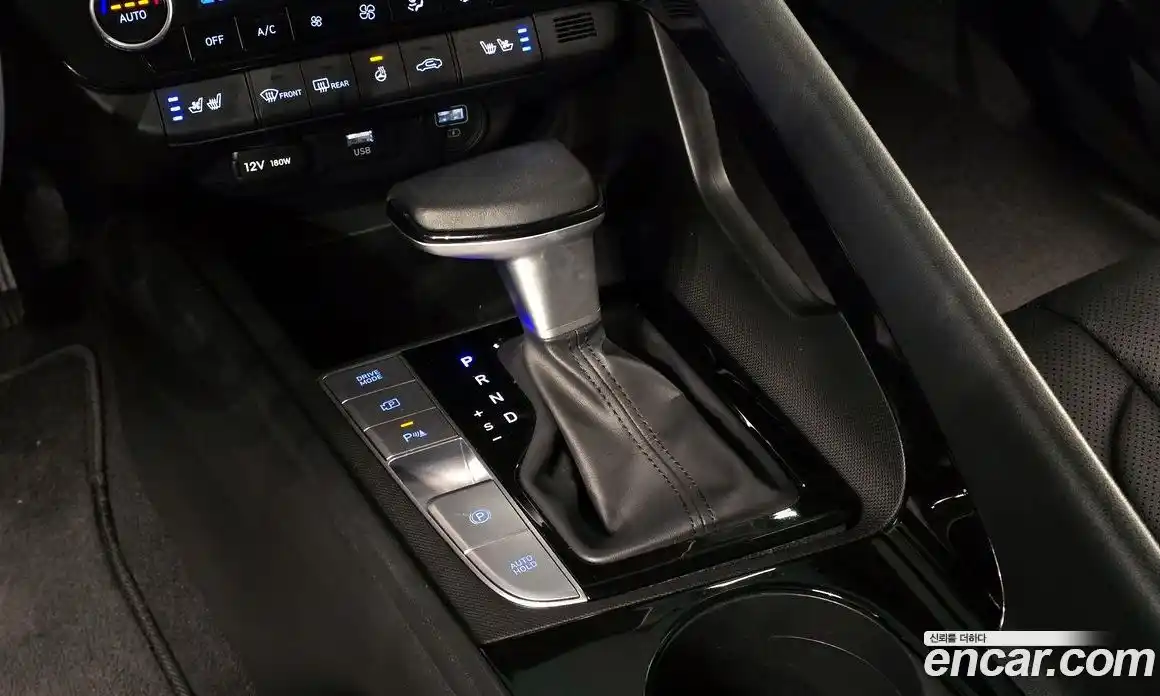 Hyundai Avante 2023 1.6 Автомат в Москве № 3275, фото 9