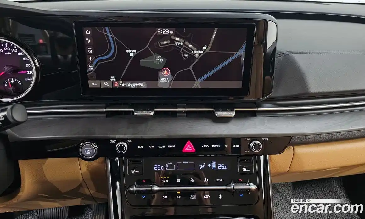 Kia Canival 2021 2.2 Автомат в Москве № 339055, фото 14