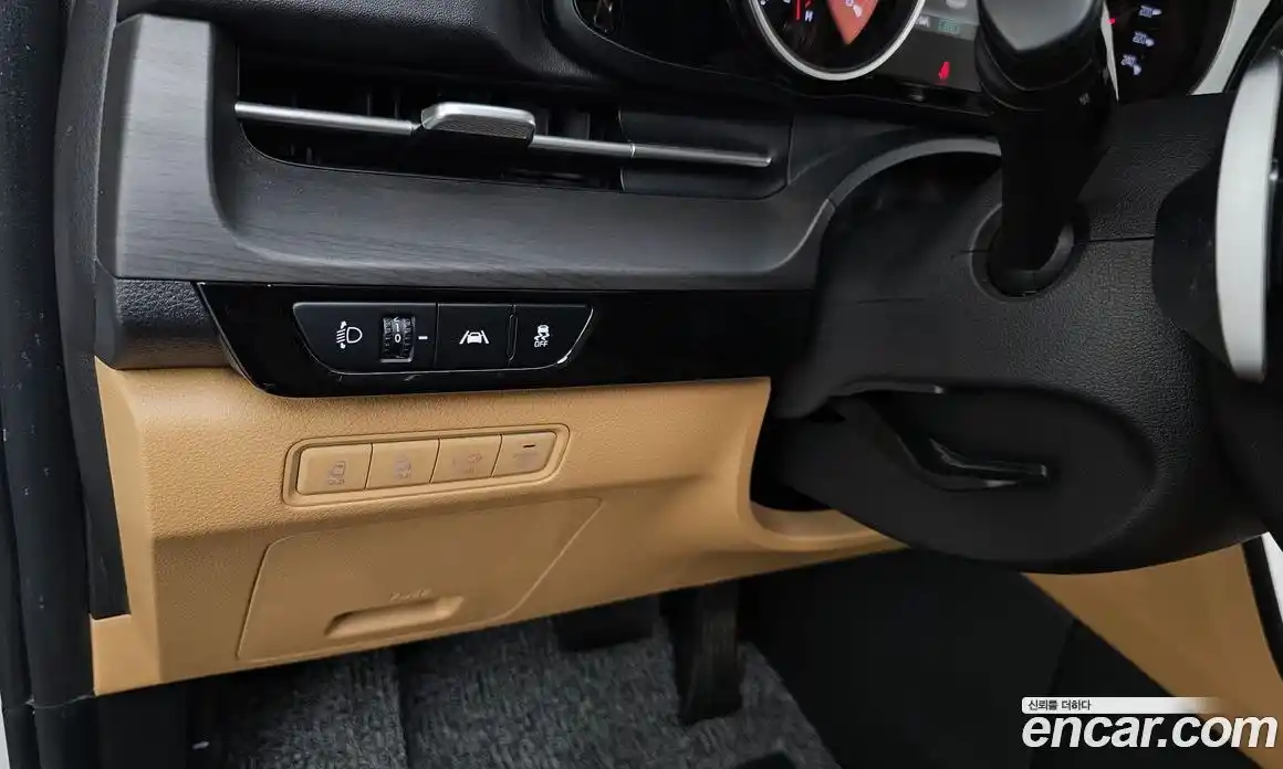 Kia Canival 2021 2.2 Автомат в Москве № 339055, фото 17