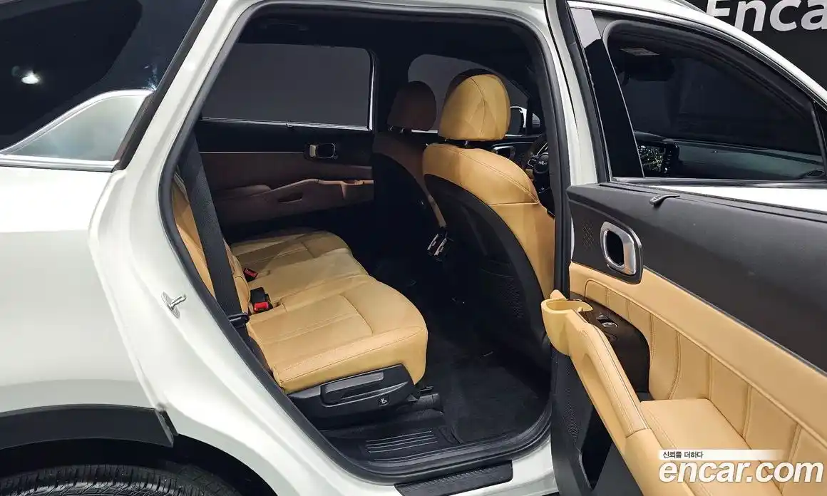 Kia Sorento 2023 2.2 Автомат в Москве № 339130, фото 11