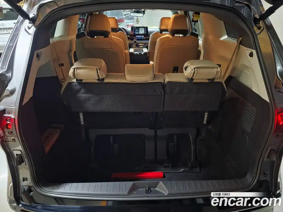 Toyota Sienna 2024 2.5 Автомат в Москве № 361215, фото 17