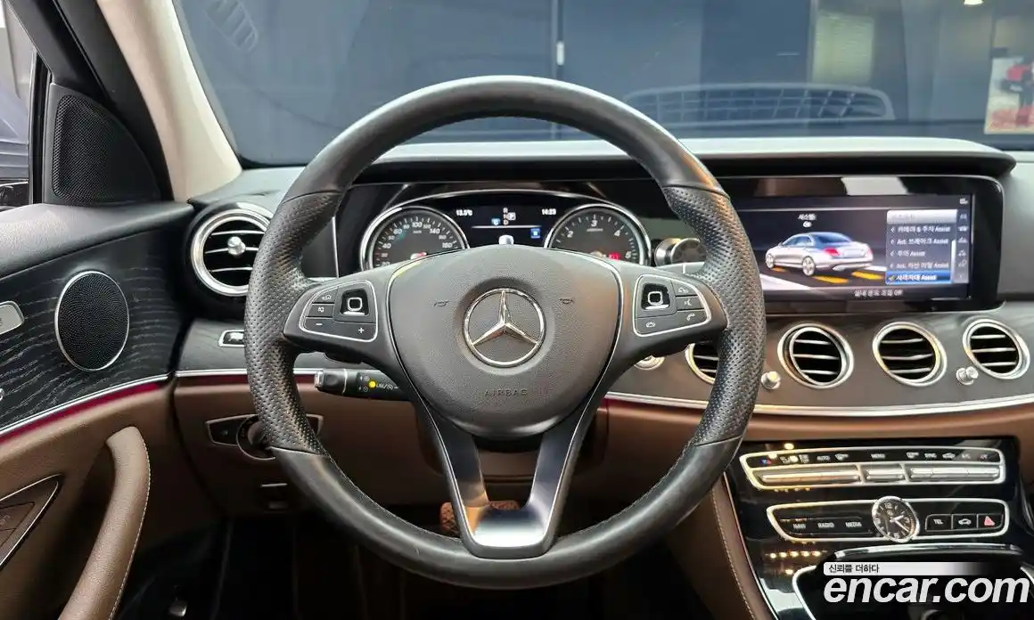 Mercedes-Benz E-Class 2018 1.9 Автомат в Москве № 391015, фото 13