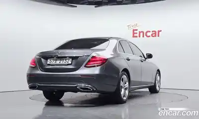Mercedes-Benz E-Class 2018 1.9 Автомат в Москве № 391015, миниатюра 2