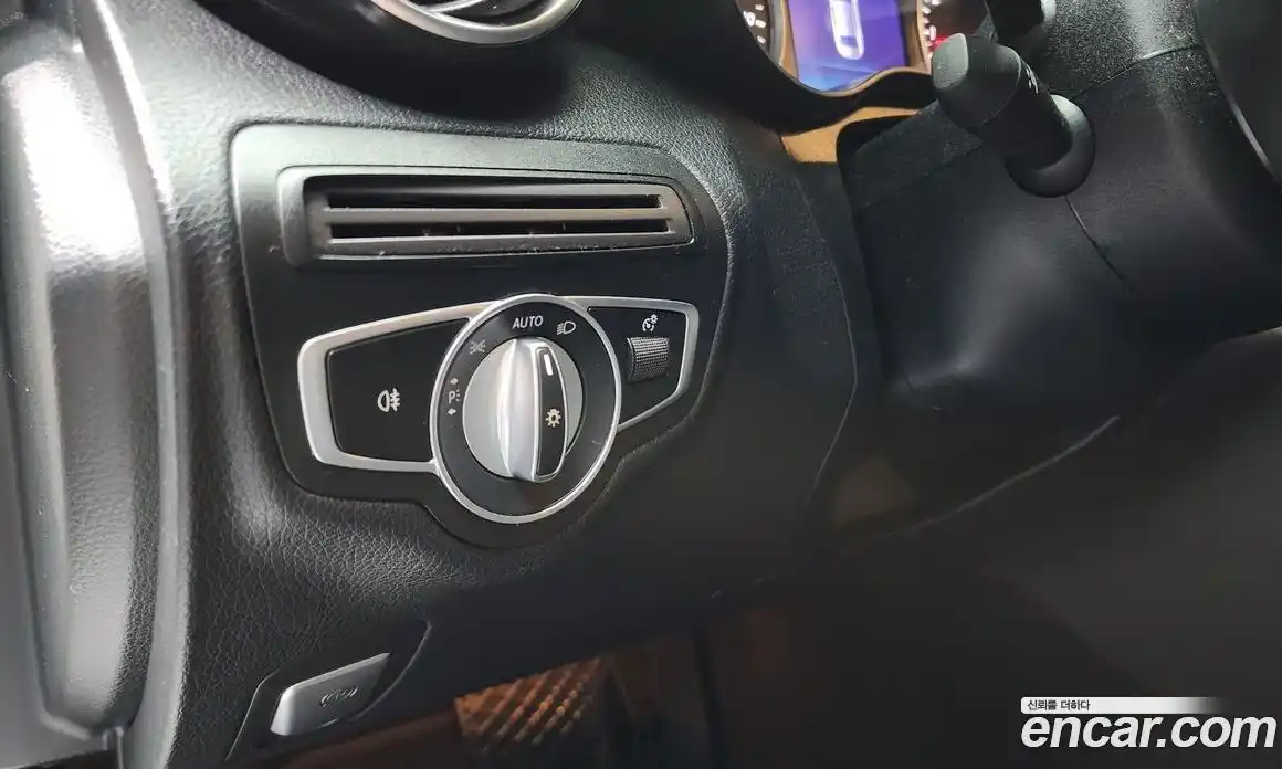 Mercedes-Benz C-Class 2019 2.0 Автомат в Москве № 428315, фото 18