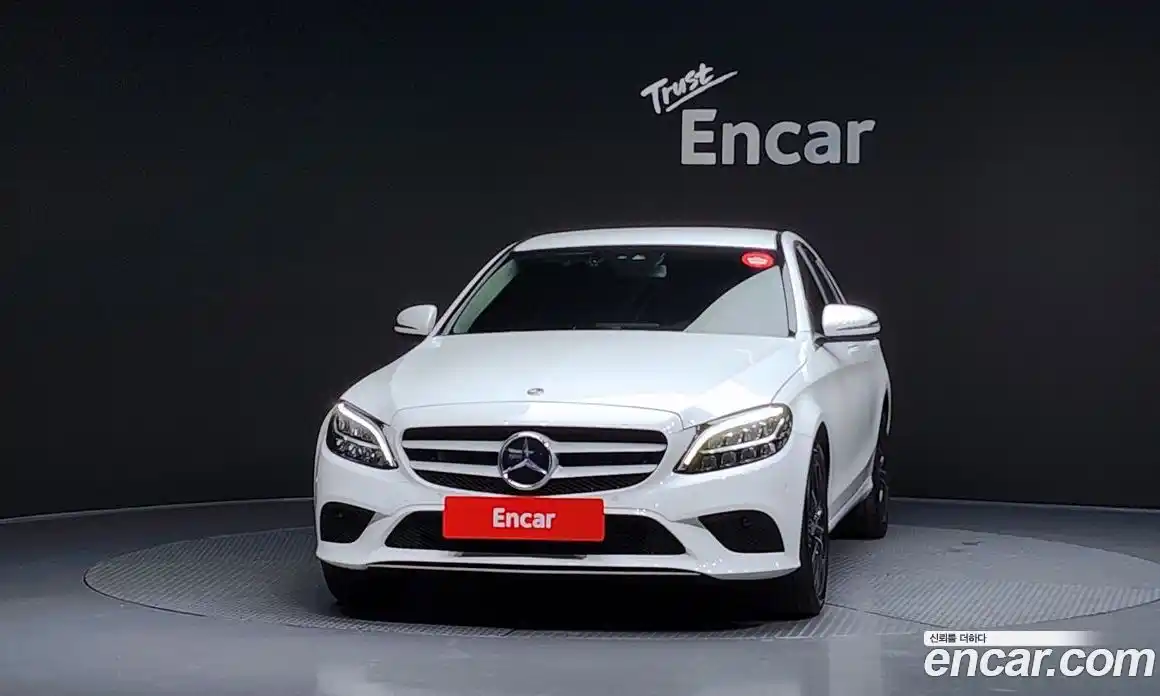 Mercedes-Benz C-Class 2019 2.0 Автомат в Москве № 428315, фото 3