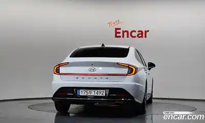 Hyundai Sonata 2023 2.0 Автомат в Москве № 459267, миниатюра 3