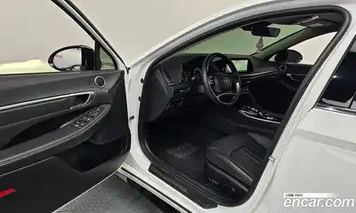 Hyundai Sonata 2023 2.0 Автомат в Москве № 459267, миниатюра 9