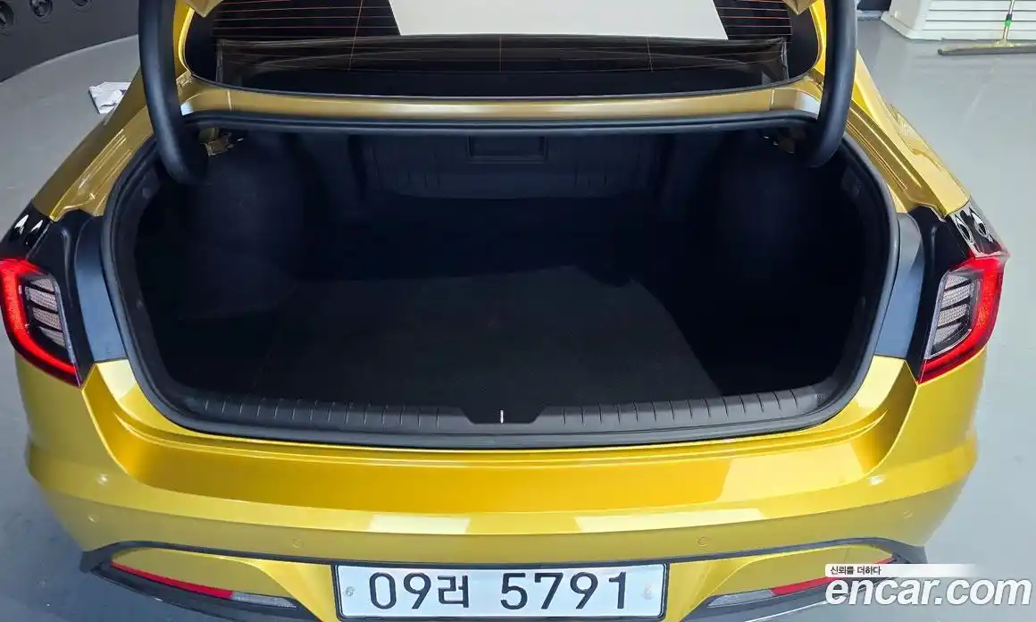 Hyundai Sonata 2020 2.0 Автомат в Москве № 47324, фото 19