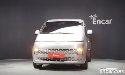 Hyundai Staria 2023 2.2 Автомат в Москве № 47731, миниатюра 3